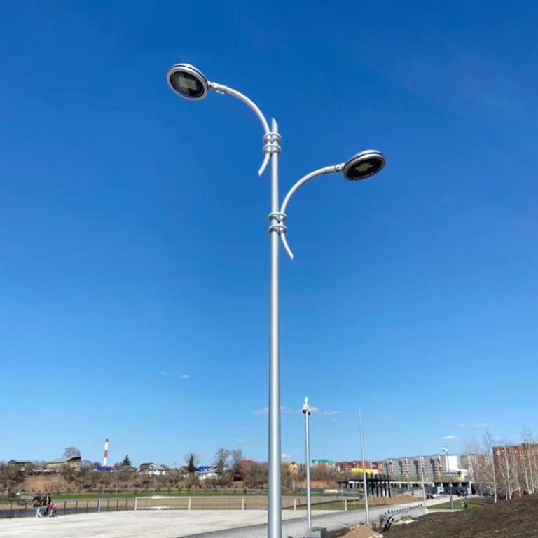 curved arms light pole