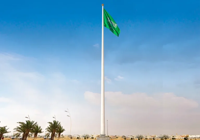 flag pole 100m