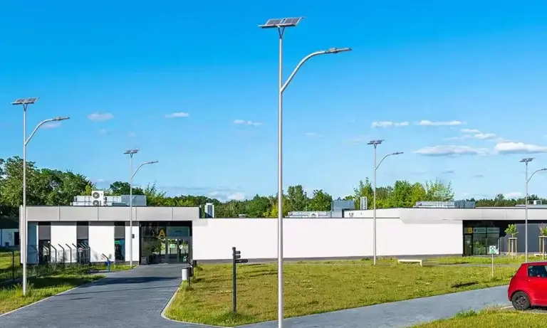 solar light pole