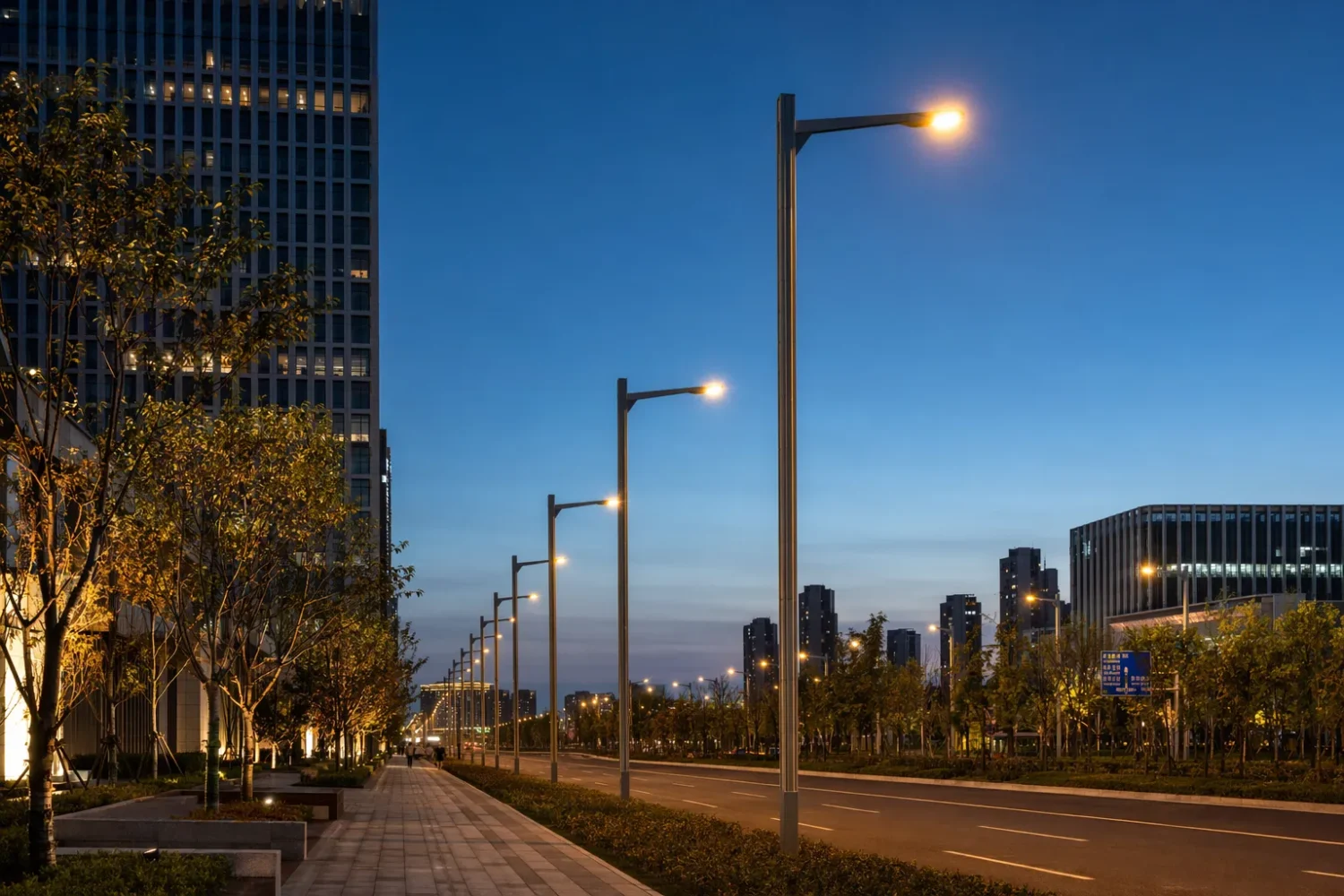 aluminum single arm light pole-street