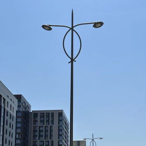 Double Curved Arms Light Pole