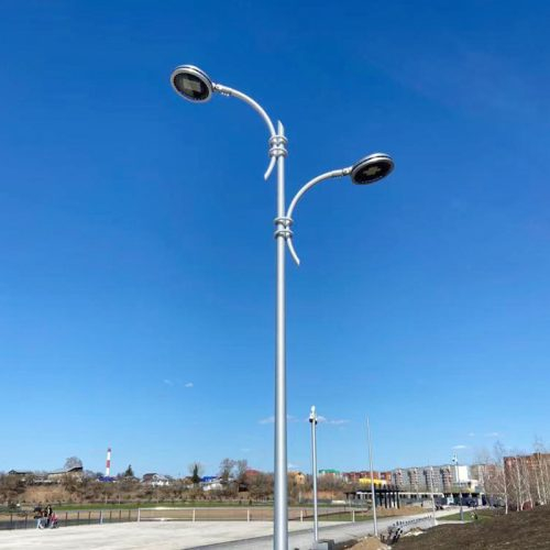 high and low curved arms light pole