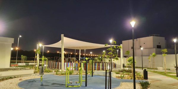 20 foor aluminum light pole